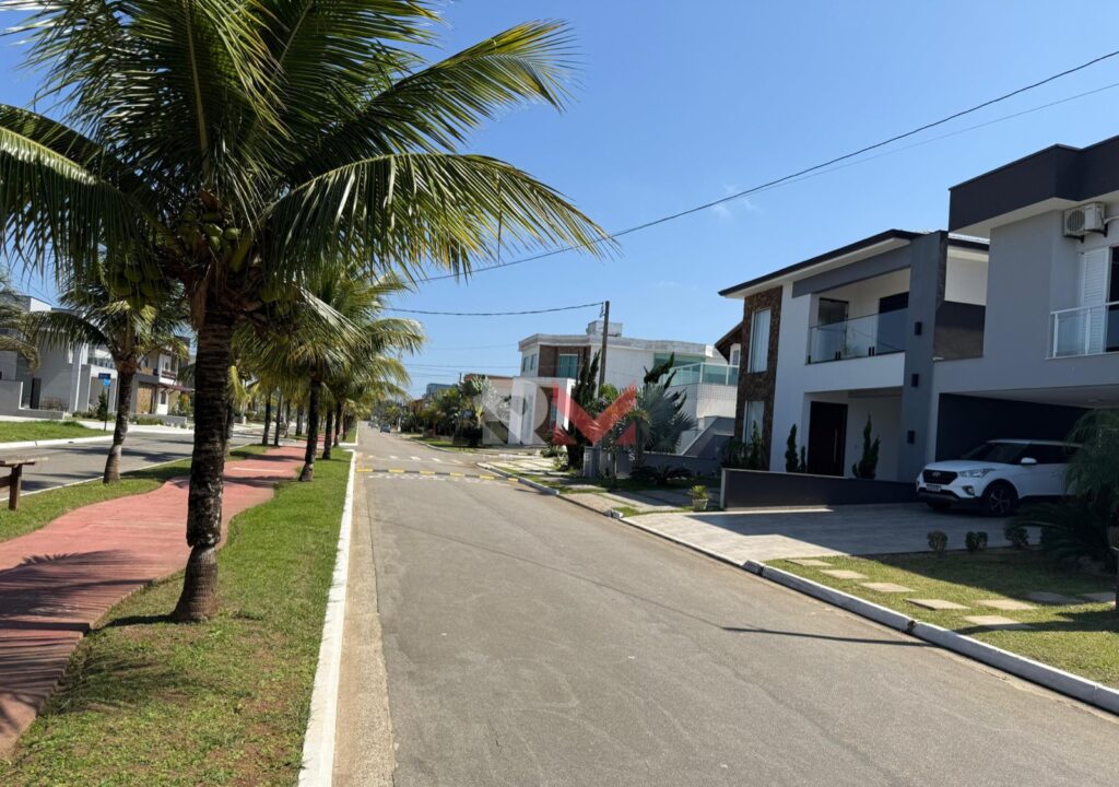 Terreno em ótima localização em condomínio no bairro Guacyra Itanhaém/Sp