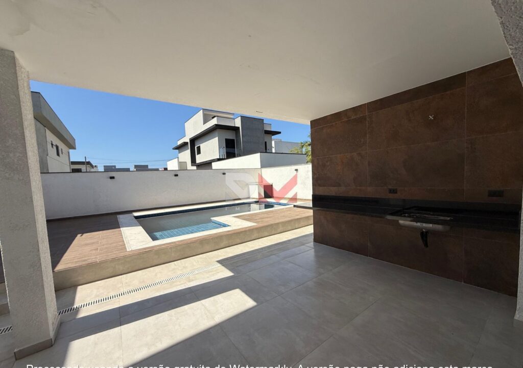 Casa alto padrão com piscina no condomínio Belize Itanhaém/Sp