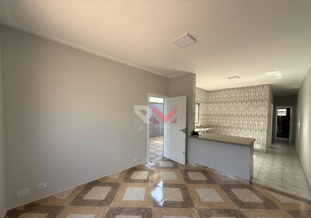 Casa apenas 600 metros da praia no bairro Florida Mirim em Mongaguá/Sp
