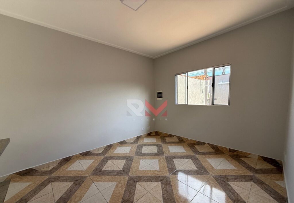 Casa apenas 600 metros da praia no bairro Florida Mirim em Mongaguá/Sp