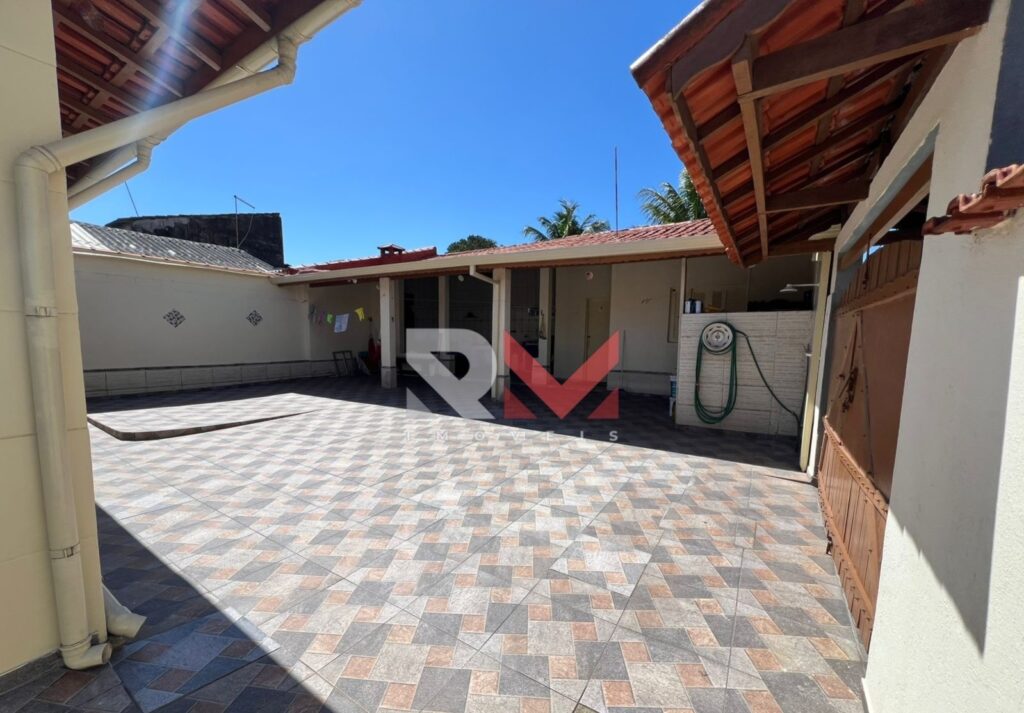Casa a 660 metros da praia localizada no bairro Gaivota em Itanhaém/Sp