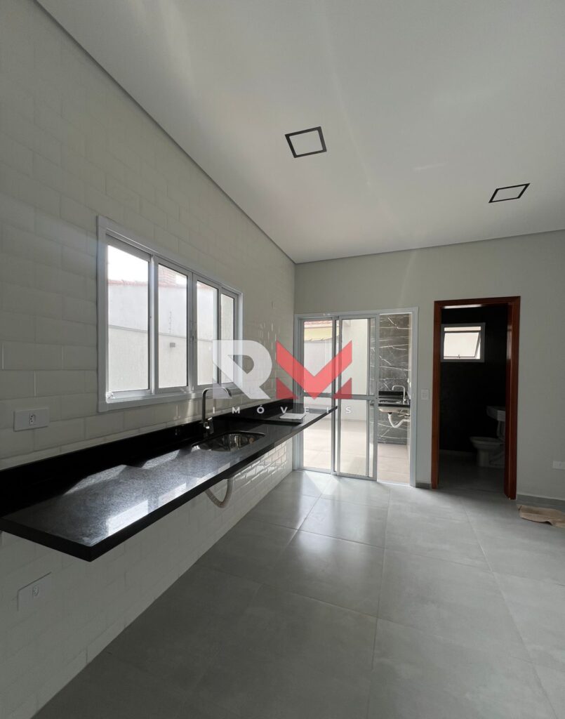 Casa a uma quadra da praia no bairro Mal San Marcos em Itanhaém/Sp