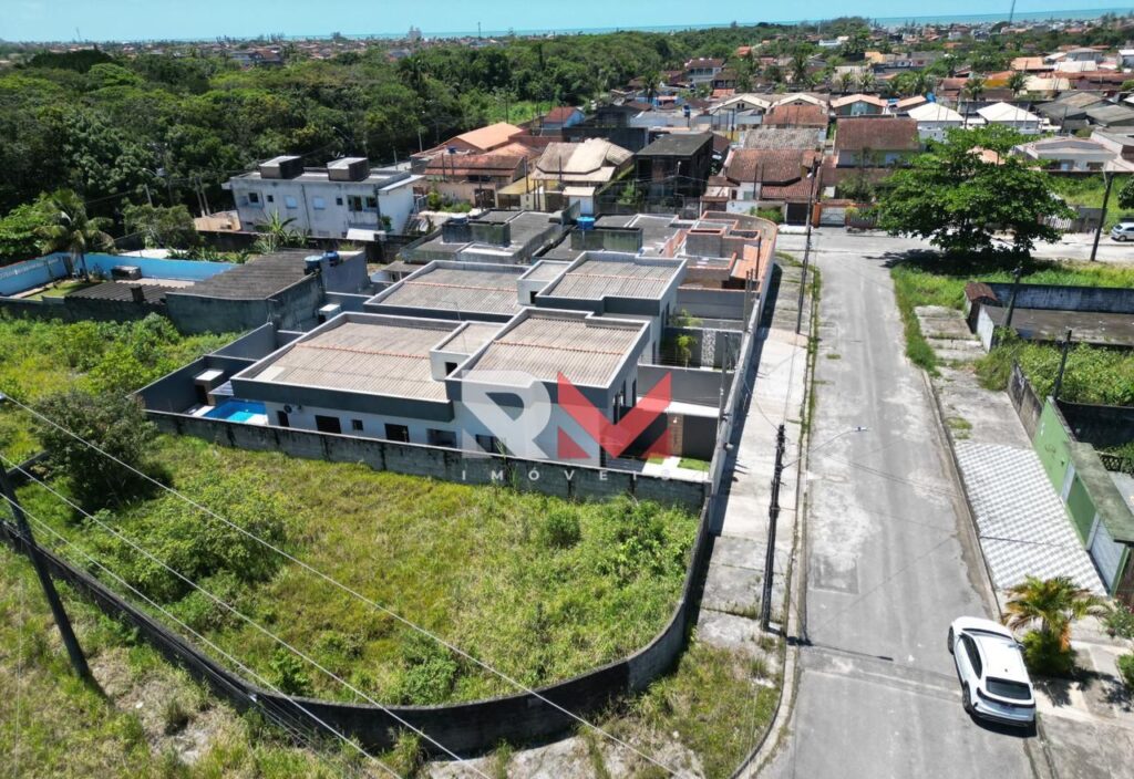 Terreno localizado no bairro Raul Cury em Itanhaém/Sp