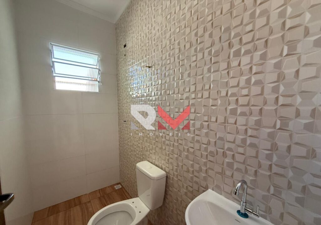Casa geminada com piscina em no bairro Lindomar em Itanhaém/Sp