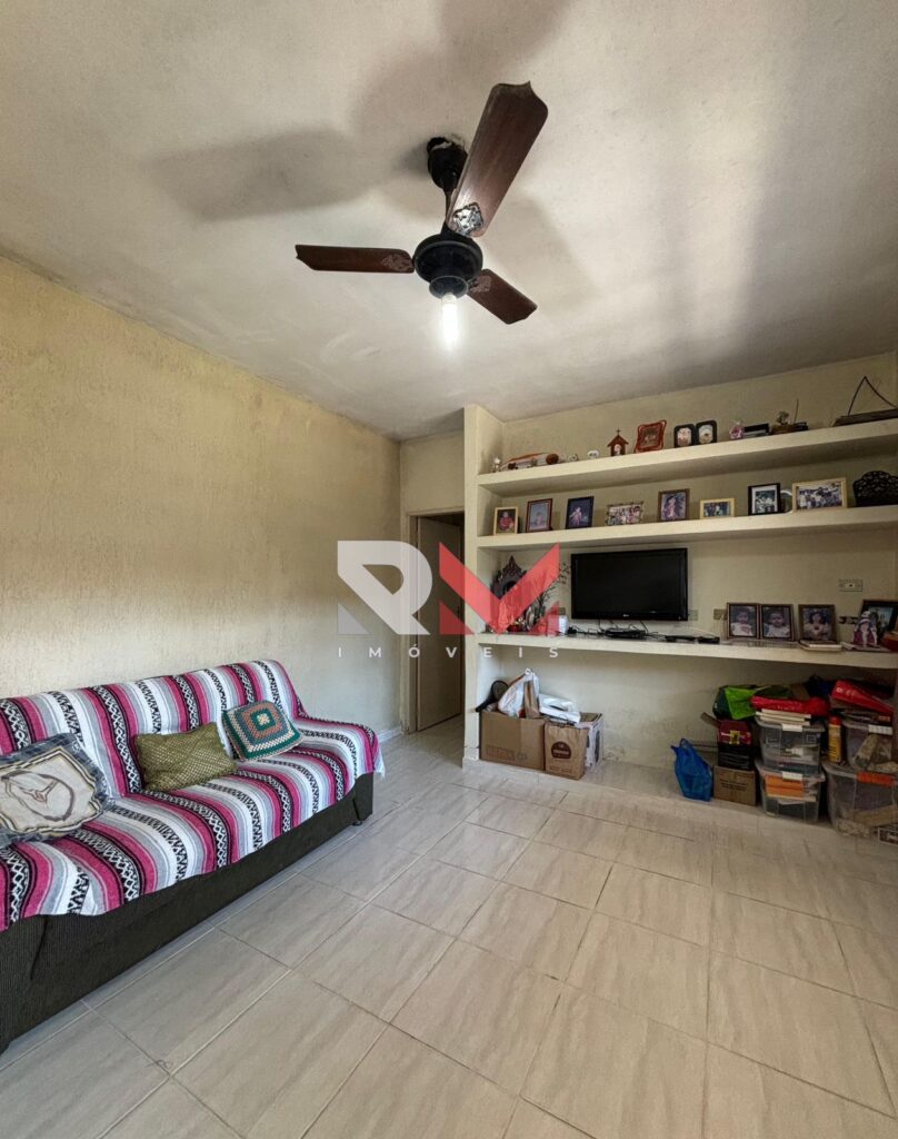 Casa localizada no bairro Grandesp em Itanhaém/Sp
