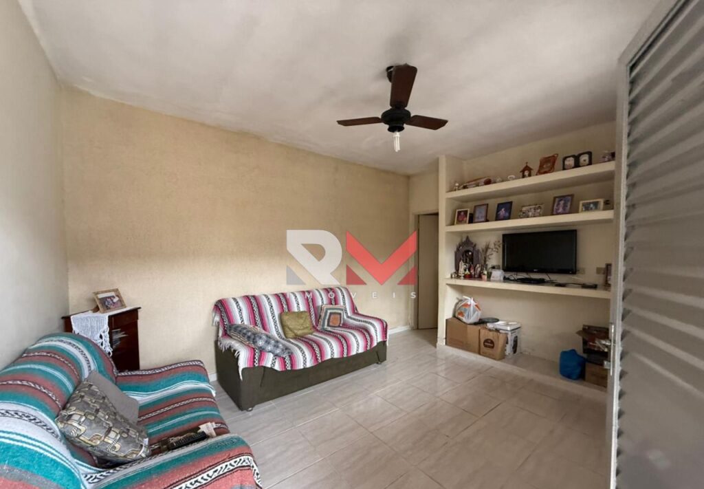 Casa localizada no bairro Grandesp em Itanhaém/Sp