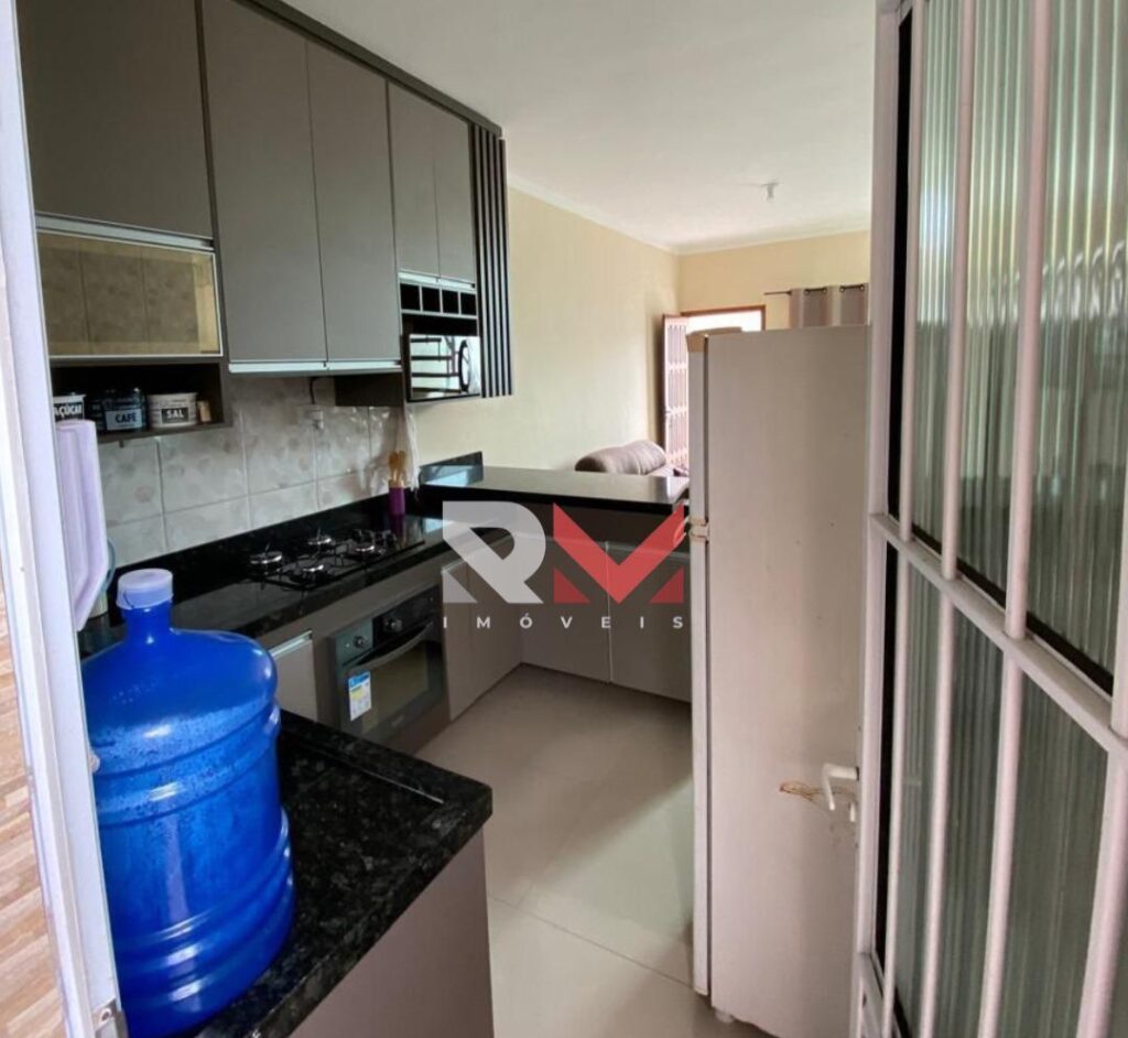 Casa localizada no bairro Cibratel 2 com piscina em Itanhaém/Sp