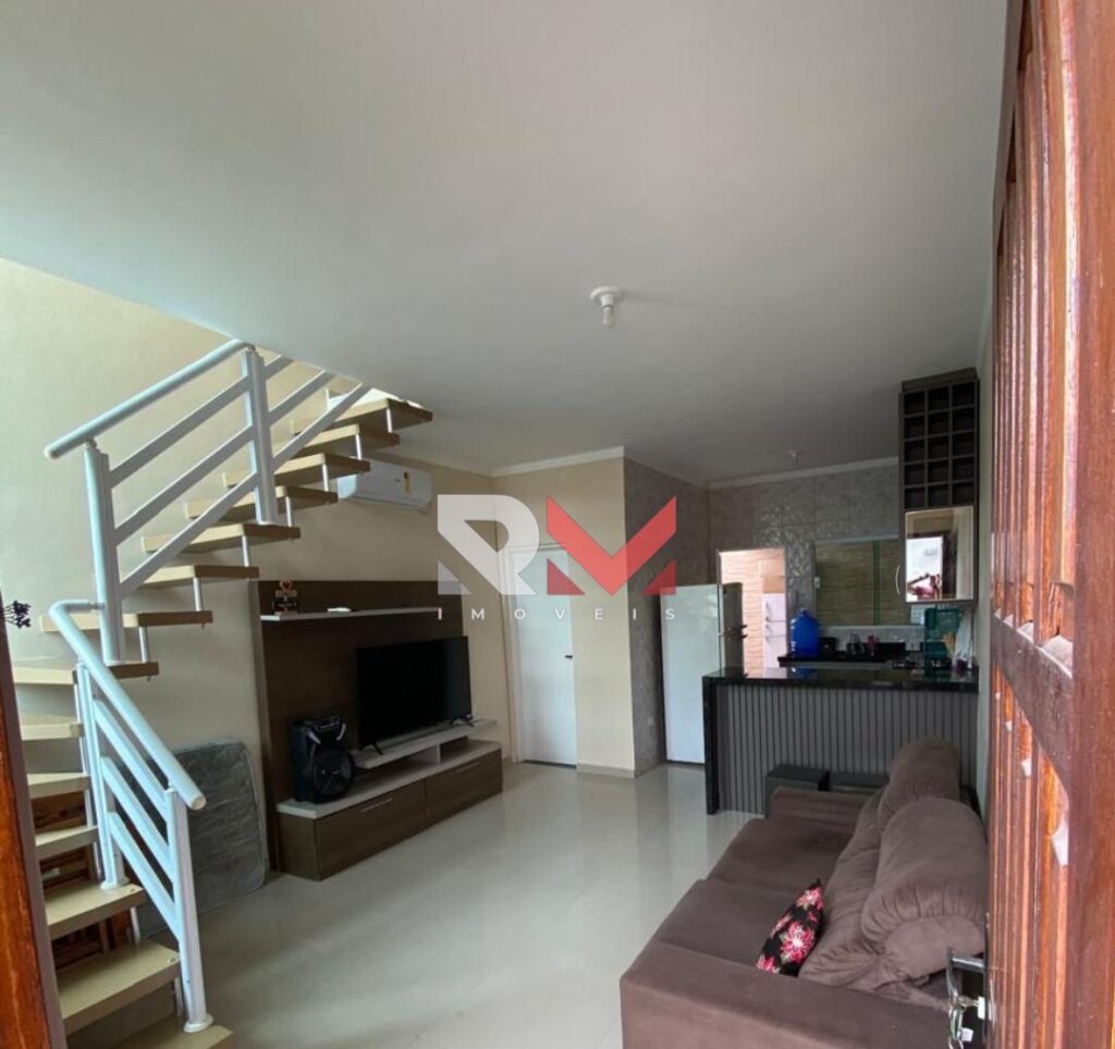 Casa localizada no bairro Cibratel 2 com piscina em Itanhaém/Sp
