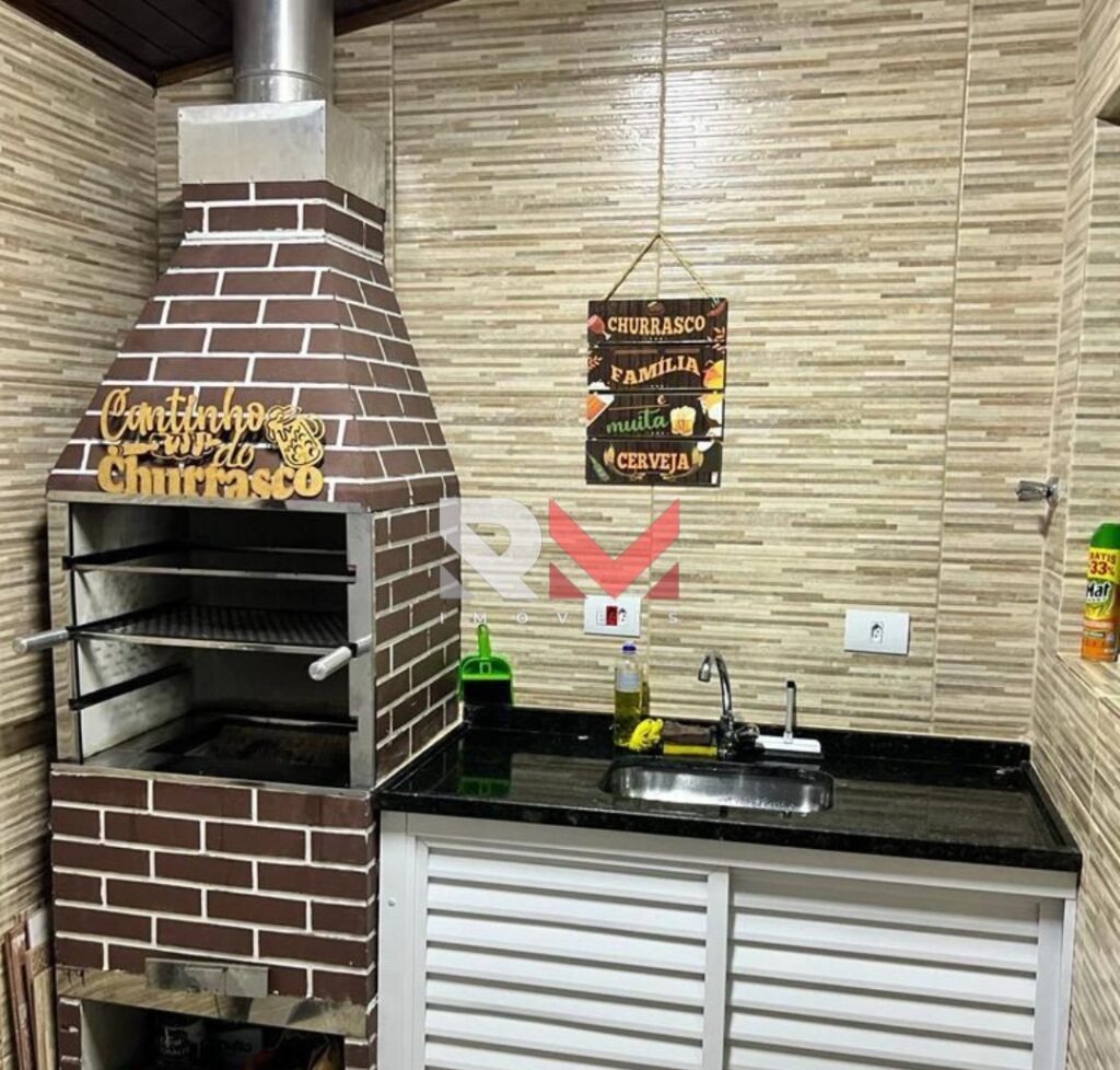 Casa localizada no bairro Cibratel 2 com piscina em Itanhaém/Sp