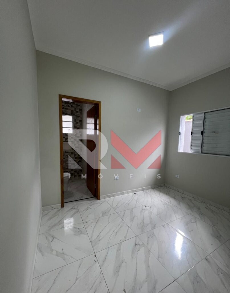 Casa com piscina localizada no bairro Jardim Comendador em Itanhaém/Sp