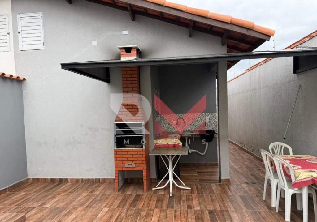 Casa com piscina localizada no bairro Gaivota em Itanhaém/Sp