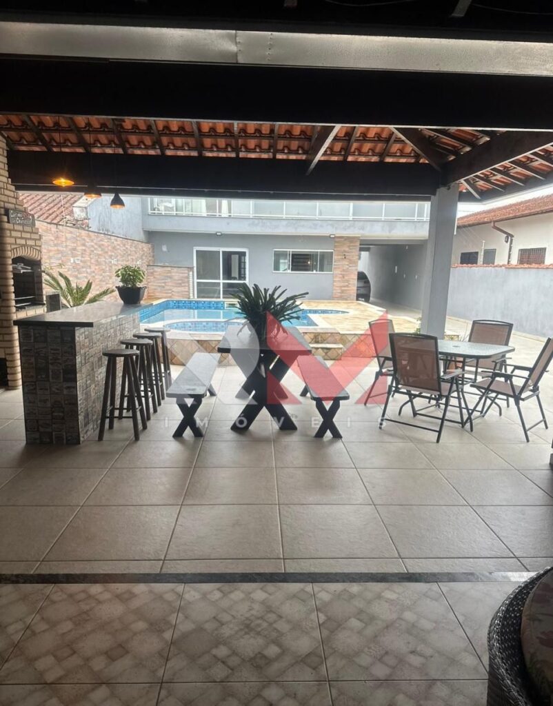 Casa com piscina na Praia Dos Sonhos em Itanhaém/Sp