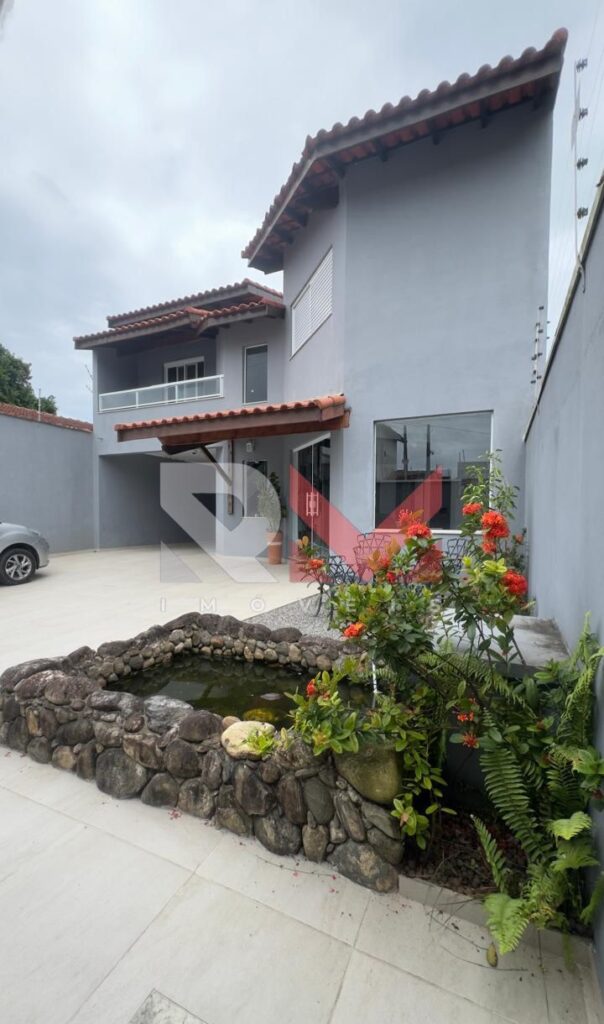 Casa com piscina na Praia Dos Sonhos em Itanhaém/Sp