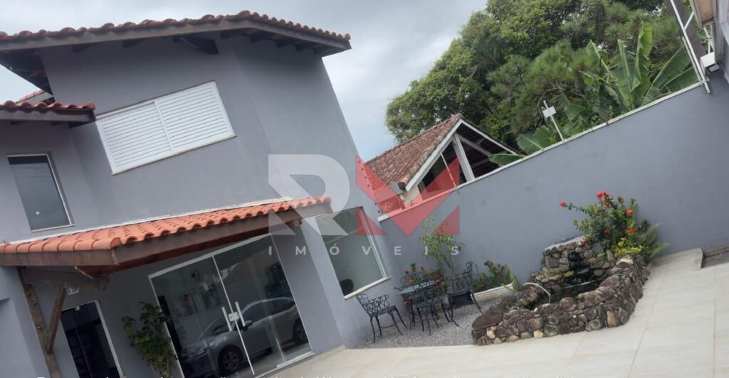 Casa com piscina na Praia Dos Sonhos em Itanhaém/Sp