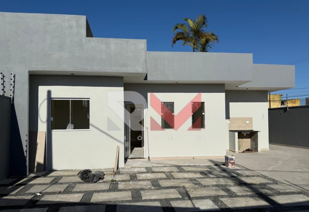 Casa nova com piscina em Itanhaém/SP