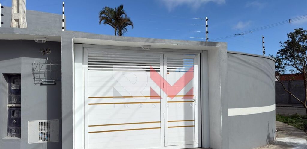 Casa nova com piscina em Itanhaém/SP