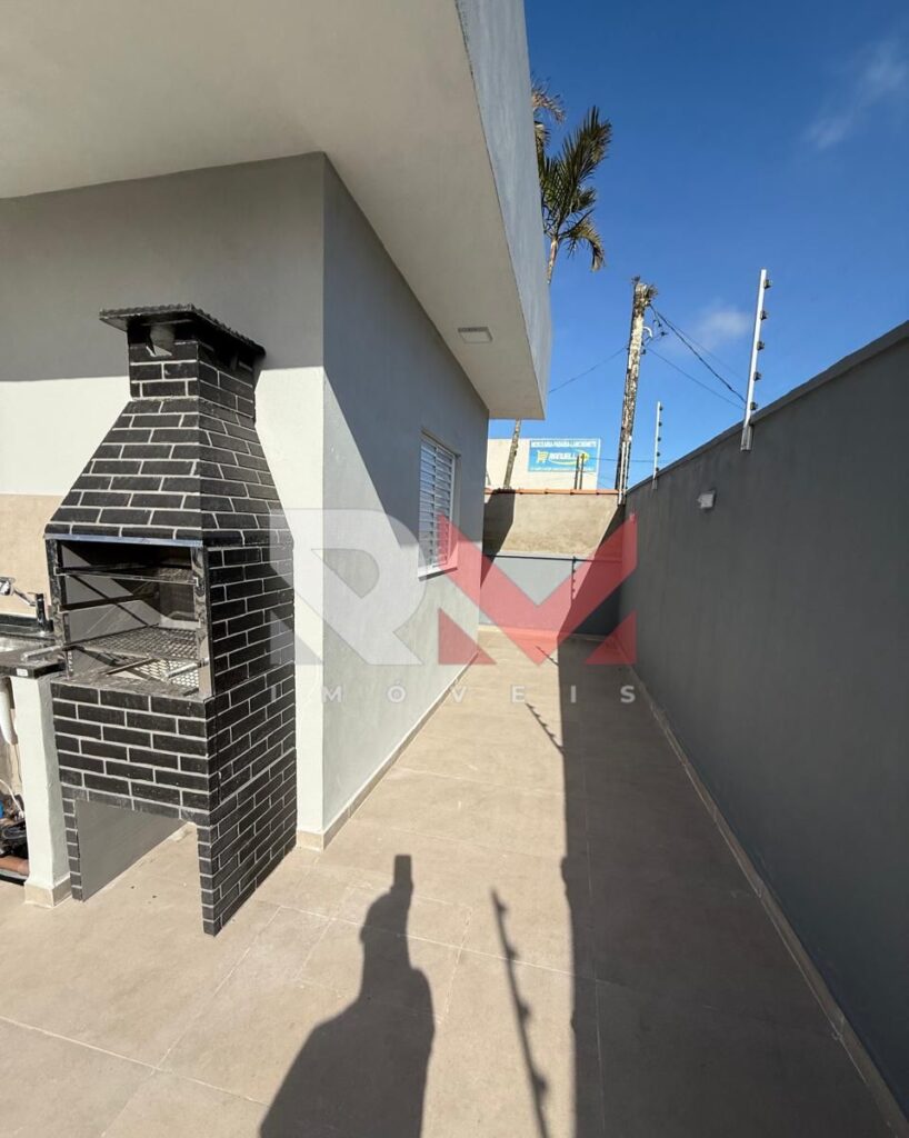 Casa nova com piscina em Itanhaém/SP