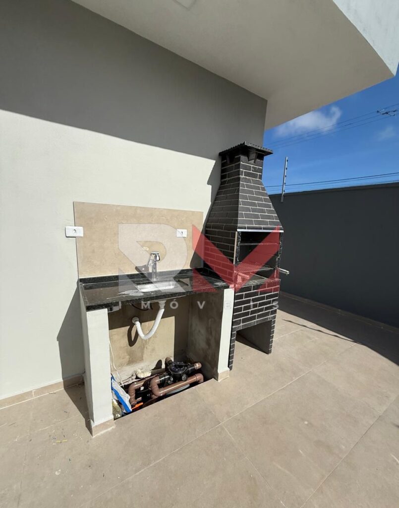 Casa nova com piscina em Itanhaém/SP
