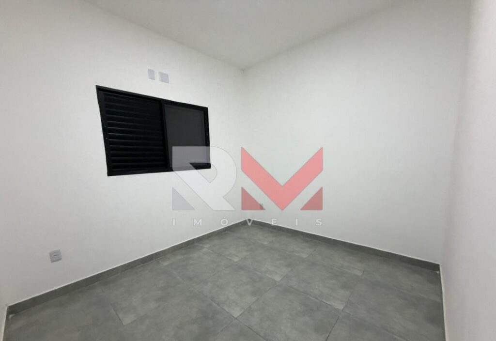 Casa nova a 900 metros da praia com piscina em Itanhaém/SP no bairro Cibratel