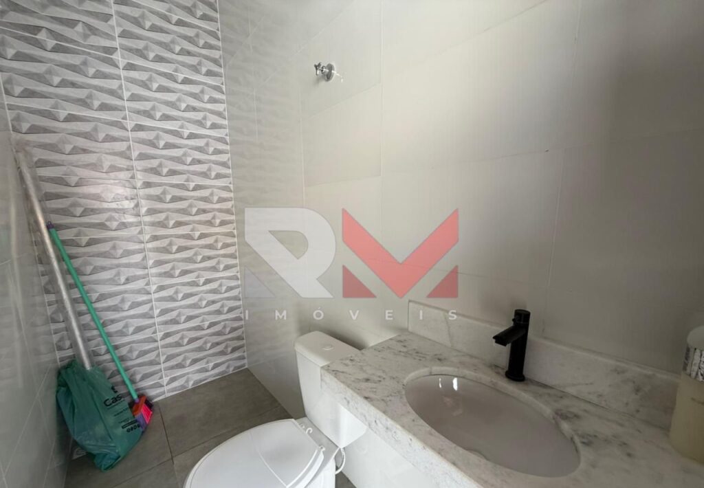 Casa nova a 900 metros da praia com piscina em Itanhaém/SP no bairro Cibratel