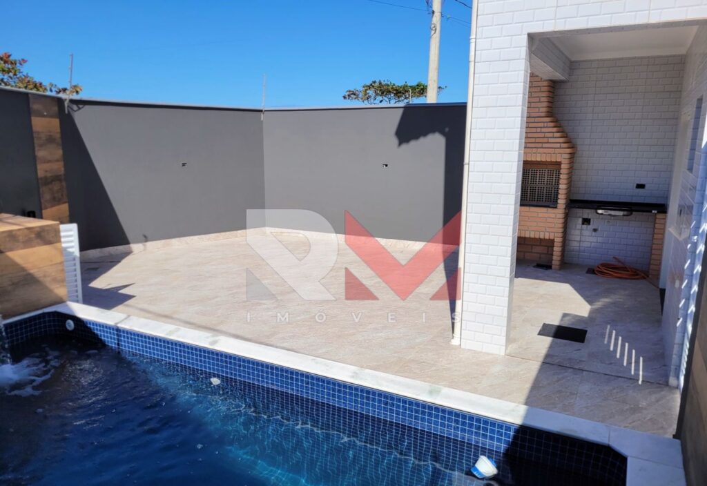 Condomínio em frente a praia com casas disponíveis no bairro Campos Eliseos em Itanhaém/Sp