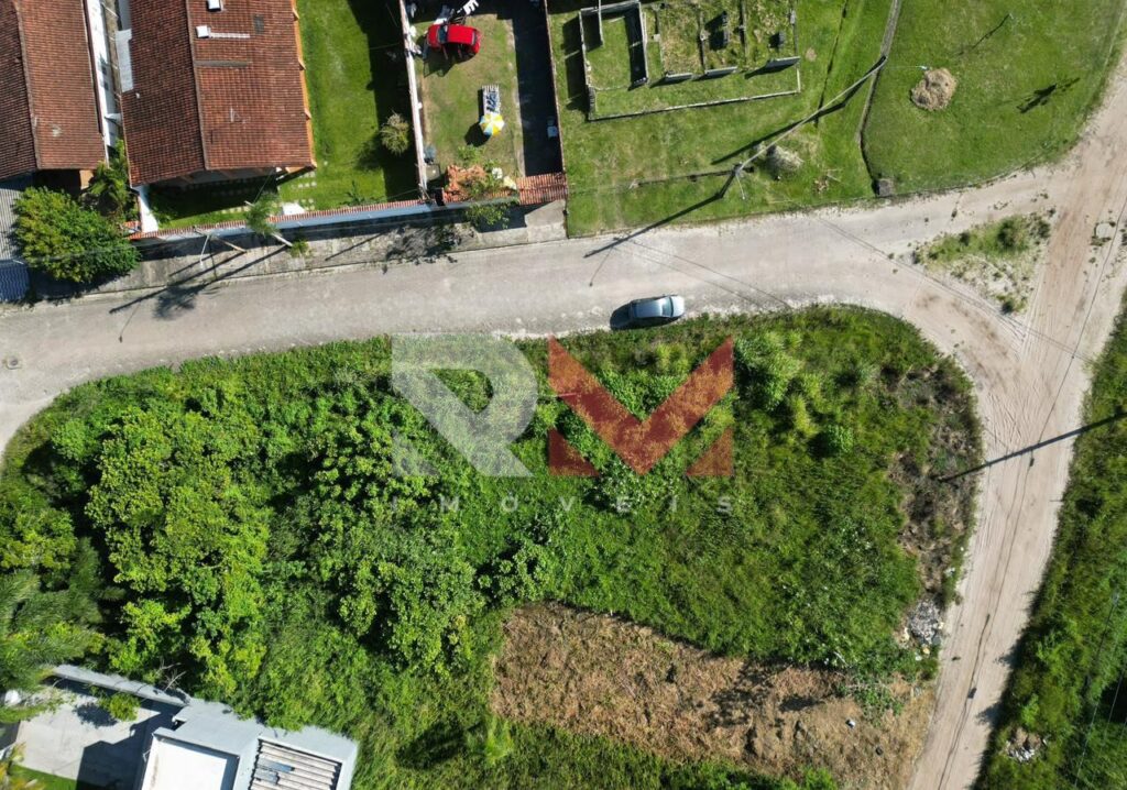 Terreno localizado no bairro Simalar próximo a praia em Itanhaém/Sp