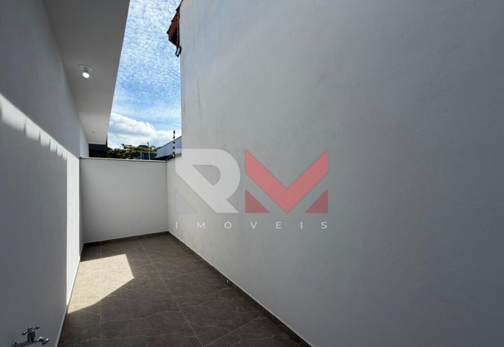 Casa com piscina no Cibratel em Itanhaém/Sp