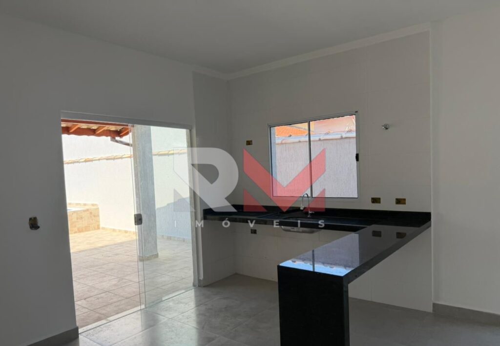Casa localizada em ótimo bairro Grandesp em Itanhaém/Sp