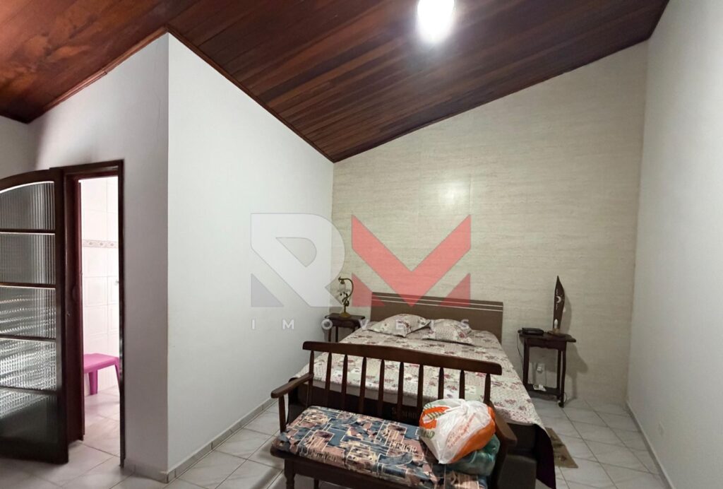 Casa disponível para venda em Itanhaém/Sp apenas 100 metros da praia