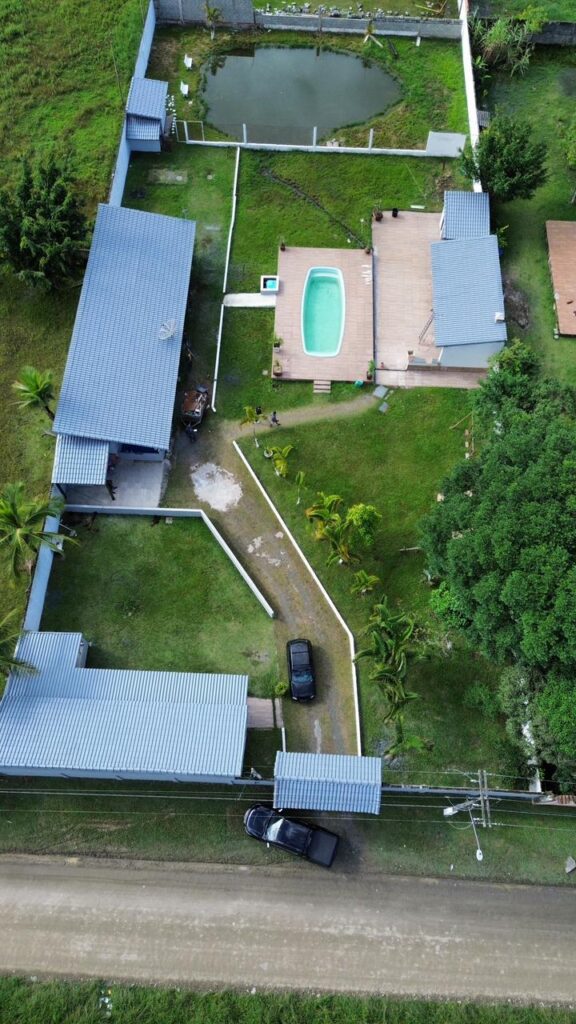 Chácara em Mongaguá com piscina