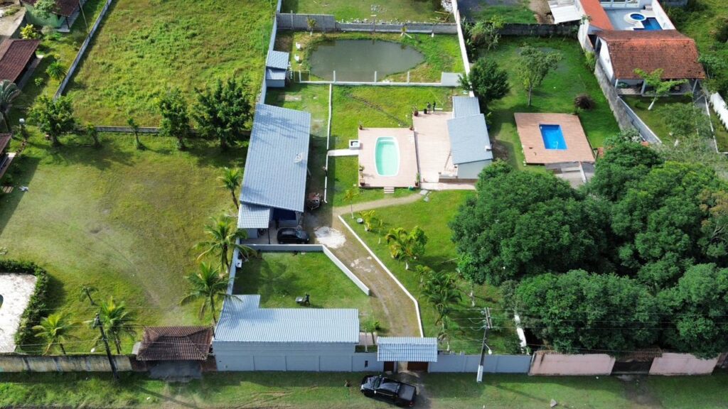 Chácara em Mongaguá com piscina