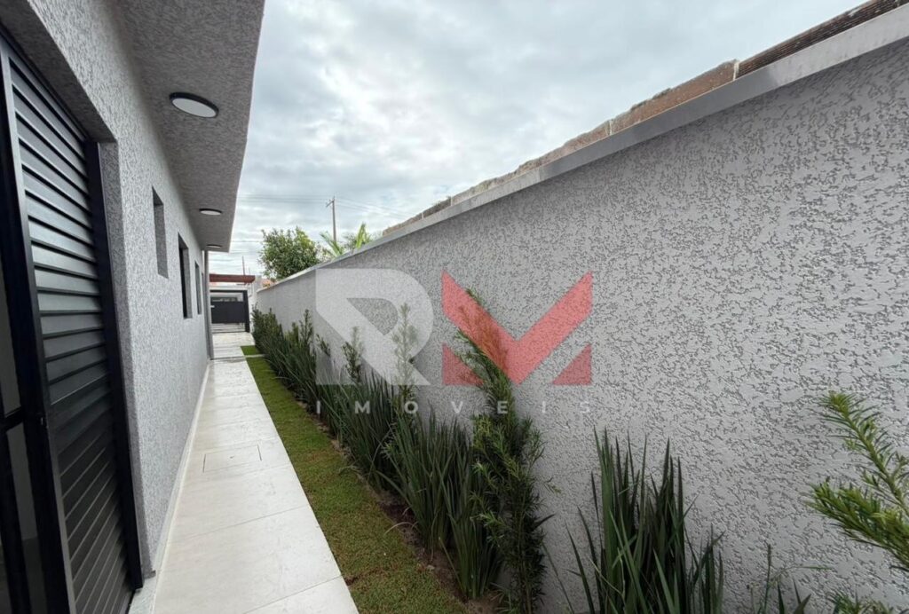 Casa localizada no bairro São Fernando em Itanhaém/Sp