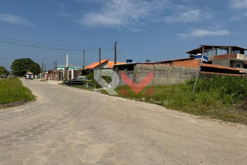 Terreno localizado no bairro Verde Mar Itanhaém-SP