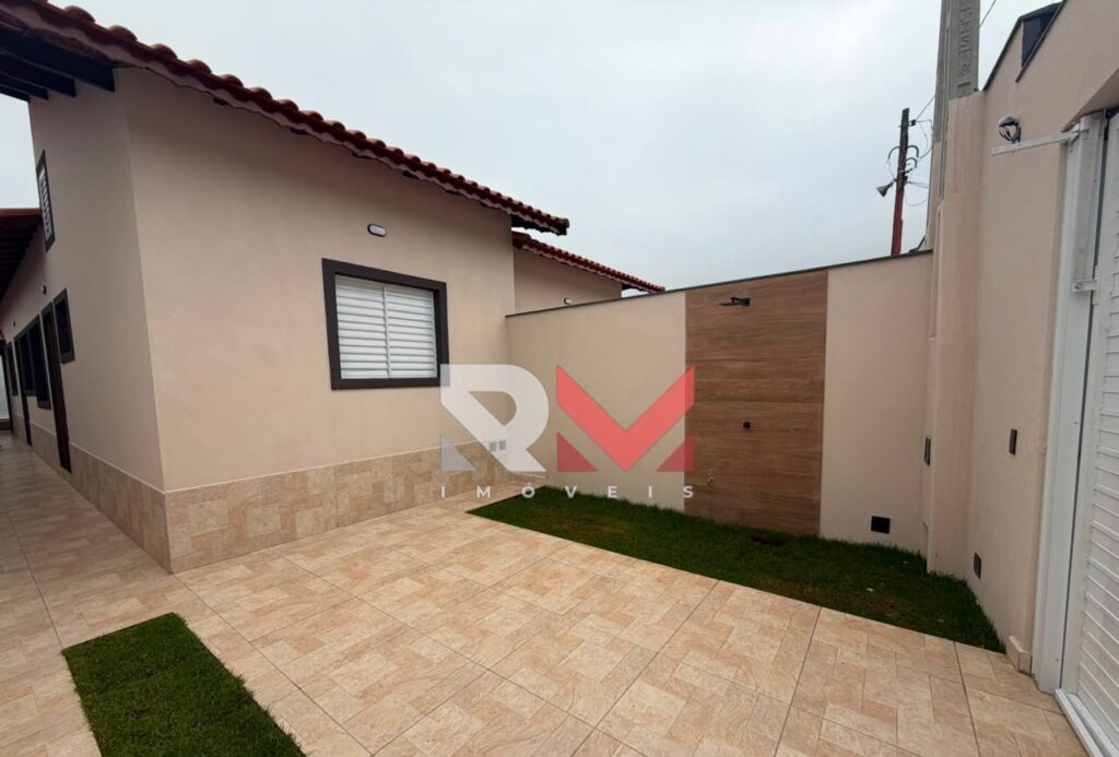 Casa localizada no bairro Nova Itanhaém em Itanhaém/Sp
